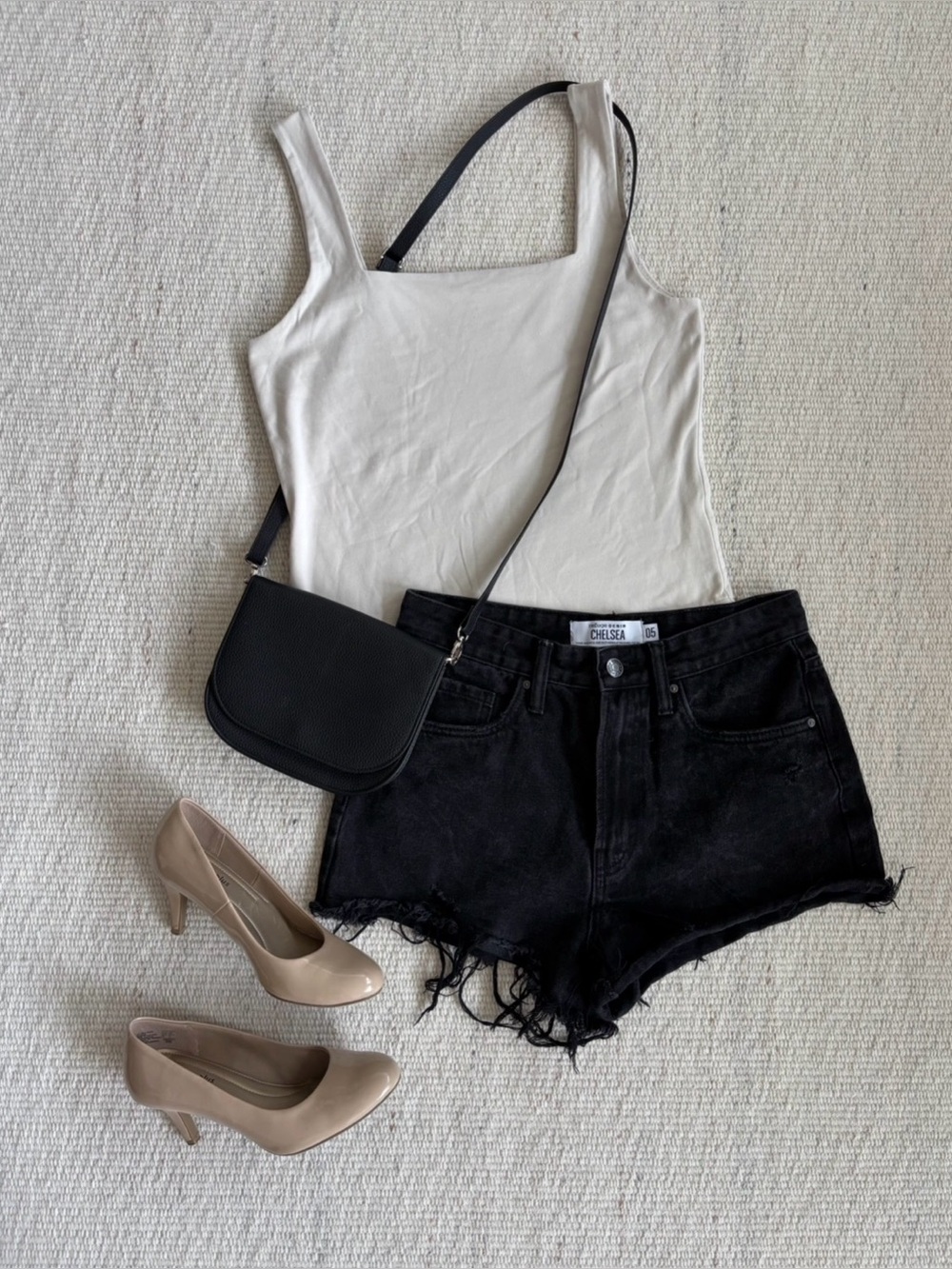 | Refuge Denim | Chelsea | Distressed Black Denim Shorts size 05